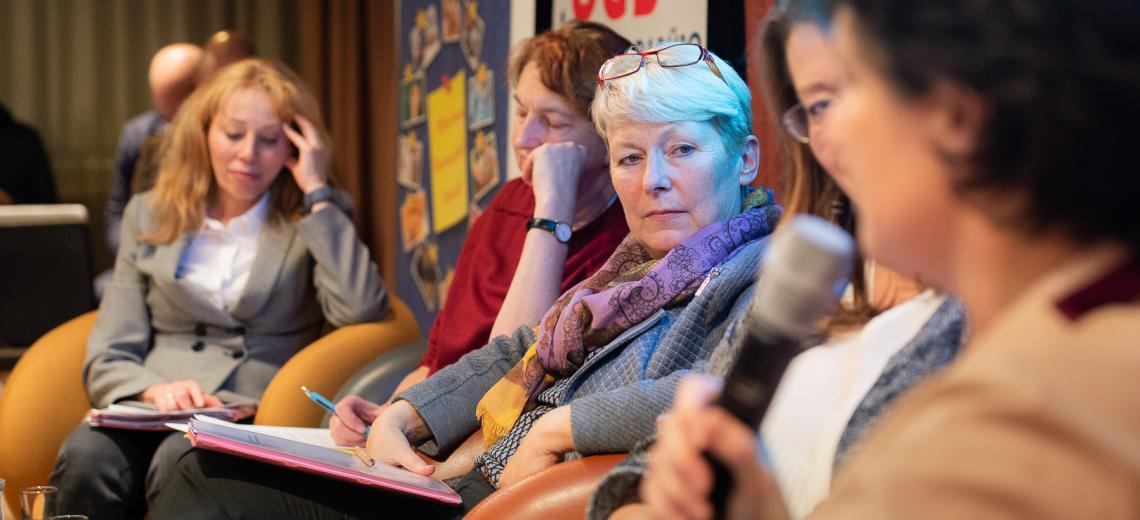 AKEUROPA AK EUROPA Arm und arbeitslos? Europäische Antworten notwendig!